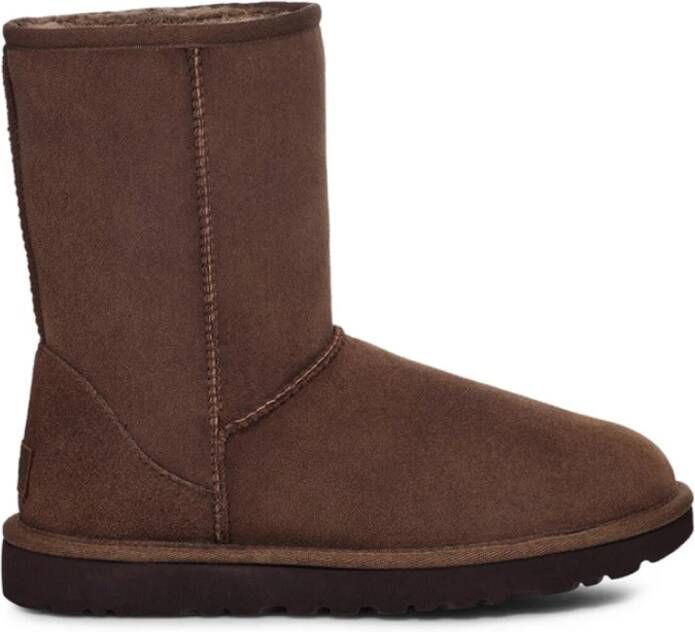 UGG Classic Short II Laarzen 1016223/CHE Bruin-42 maat 42 -  Jurkenshoponline.nl