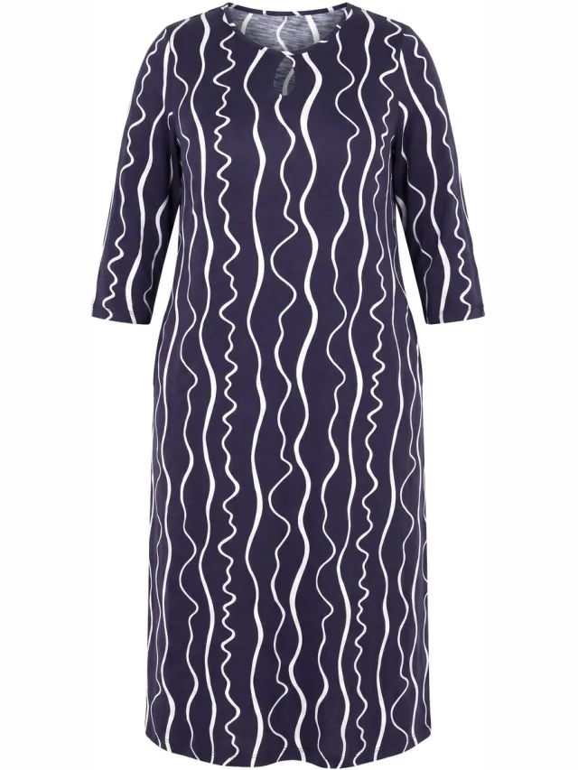 Ulla Popken Dames - Maxi-jurk grafische print ronde hals 3/4 mouwen zakken - Donkerpruim - Maat 42+