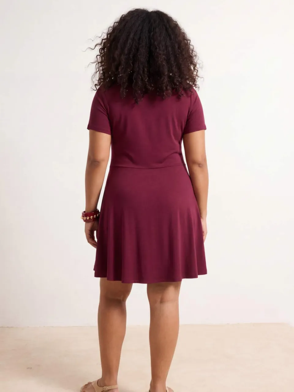 Trendyol Curve Dames Bordeaux Effen Kort / Mini Kort Skater Grote maten Jurk, foto 2