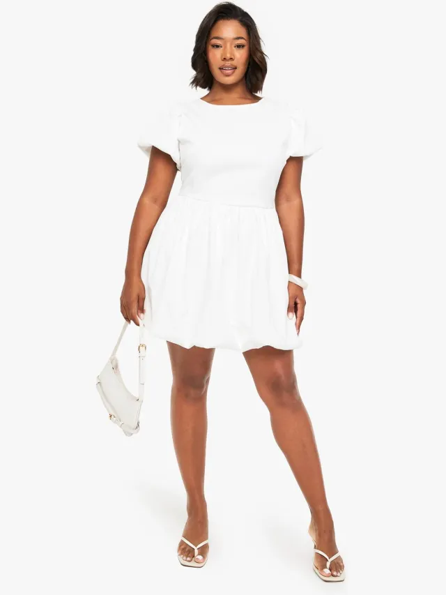 boohoo Dames PLUS GEBONDEN GETEXTUREERDE PUFFBAL SKATER JURK Wit