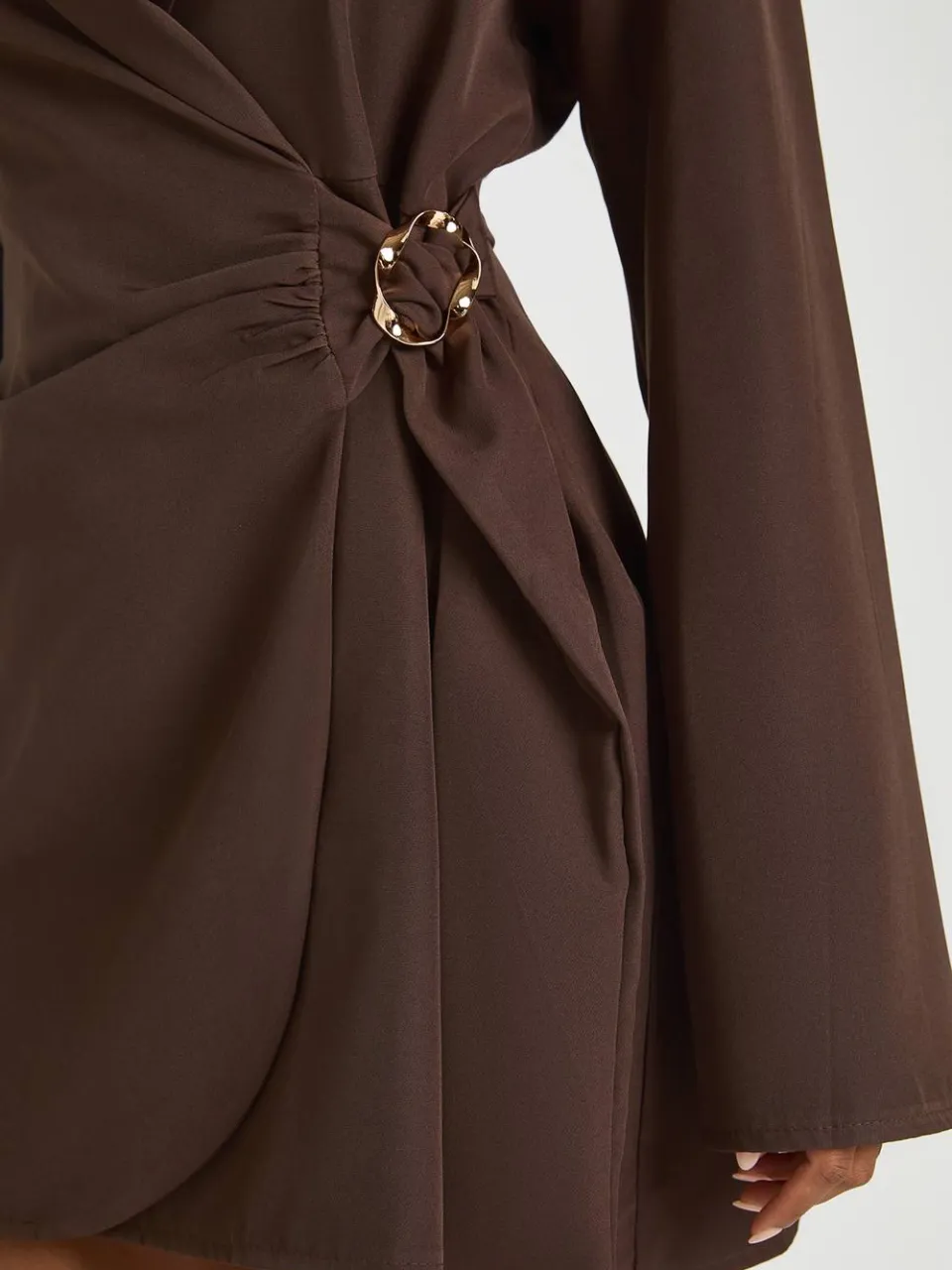 boohoo Dames Gesp Detail Strikceintuur Getailleerde Blazer Jurk espresso, foto 4