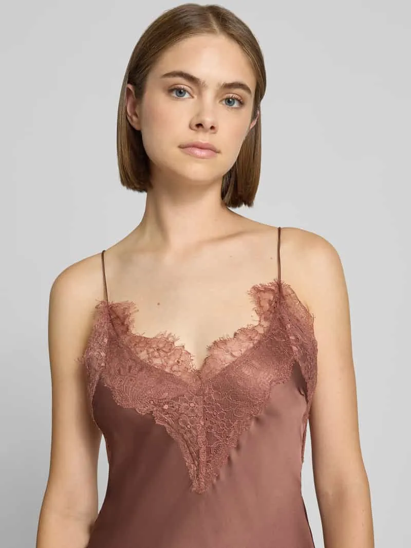 Topshop Maxi-jurk met kant en vetersluiting aan de achterkant model 'ILISA' taupe, foto 4
