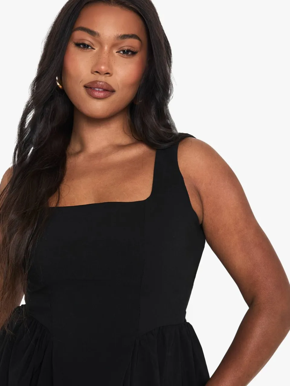 boohoo Dames Plus Geruichte Skaterjurk met Vierkante Halslijn zwart, foto 4