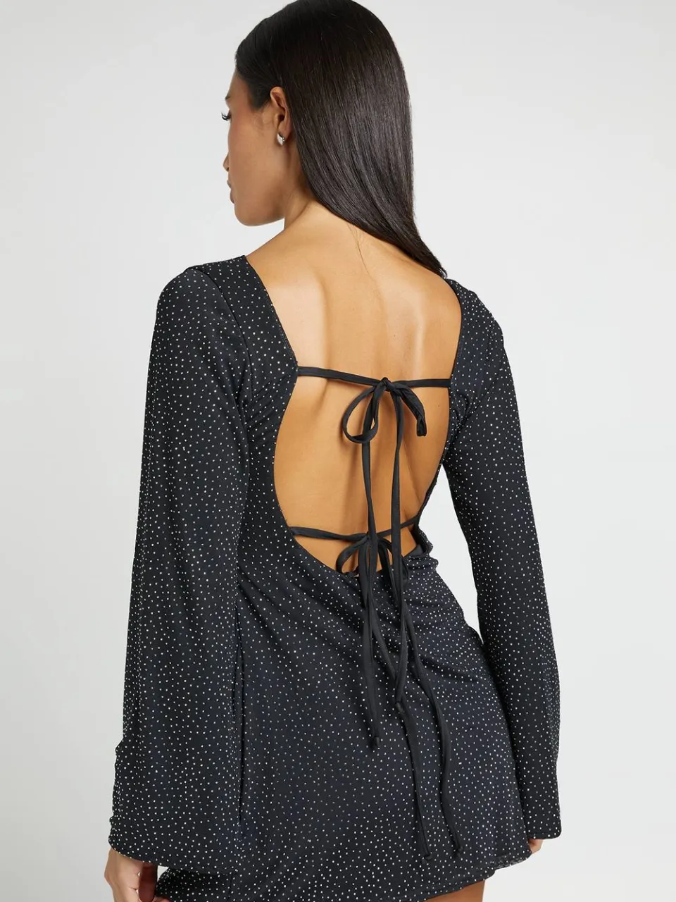 boohoo Dames Hotfix Uitlopende Mouw Lage Rug Mini Jurk zwart, foto 3