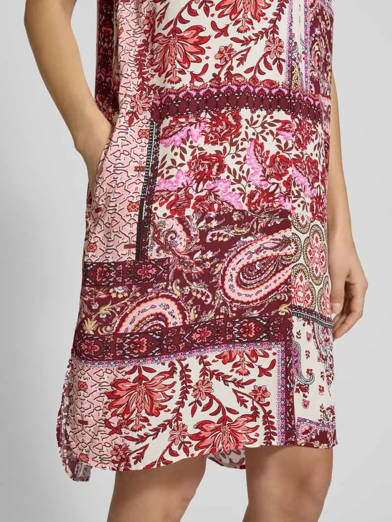 Christian Berg Woman Selection Knielange jurk van viscose met V-hals felroze, foto 5