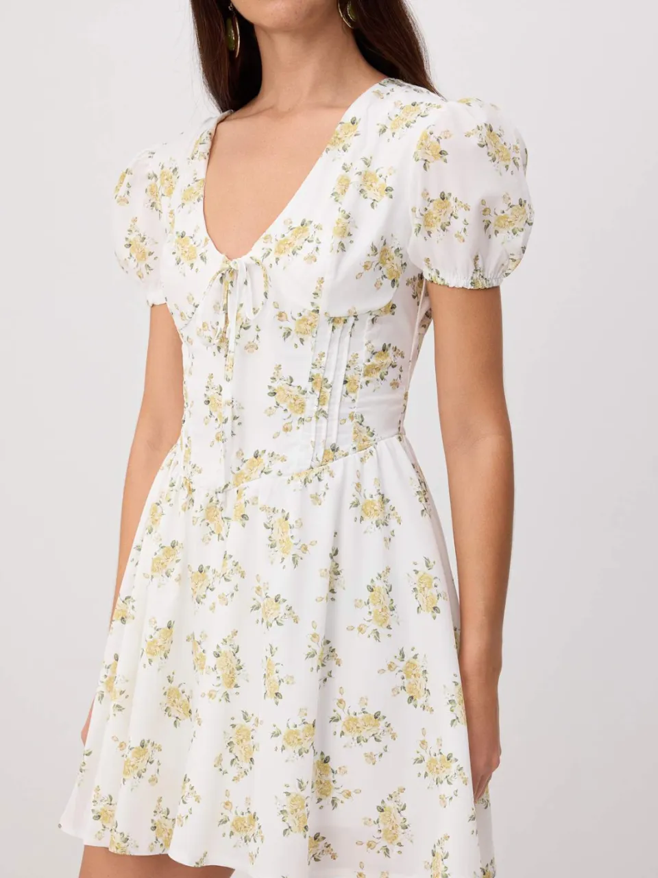Trendyol TRENDYOLMİLLA Dames Ecru Bloemen Kort / Mini Kort Casual Skater Jurken, foto 2
