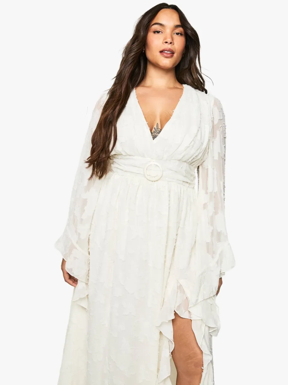 boohoo Dames Plus getextureerde maxi-jurk met uitlopende mouwen ivoor, foto 3