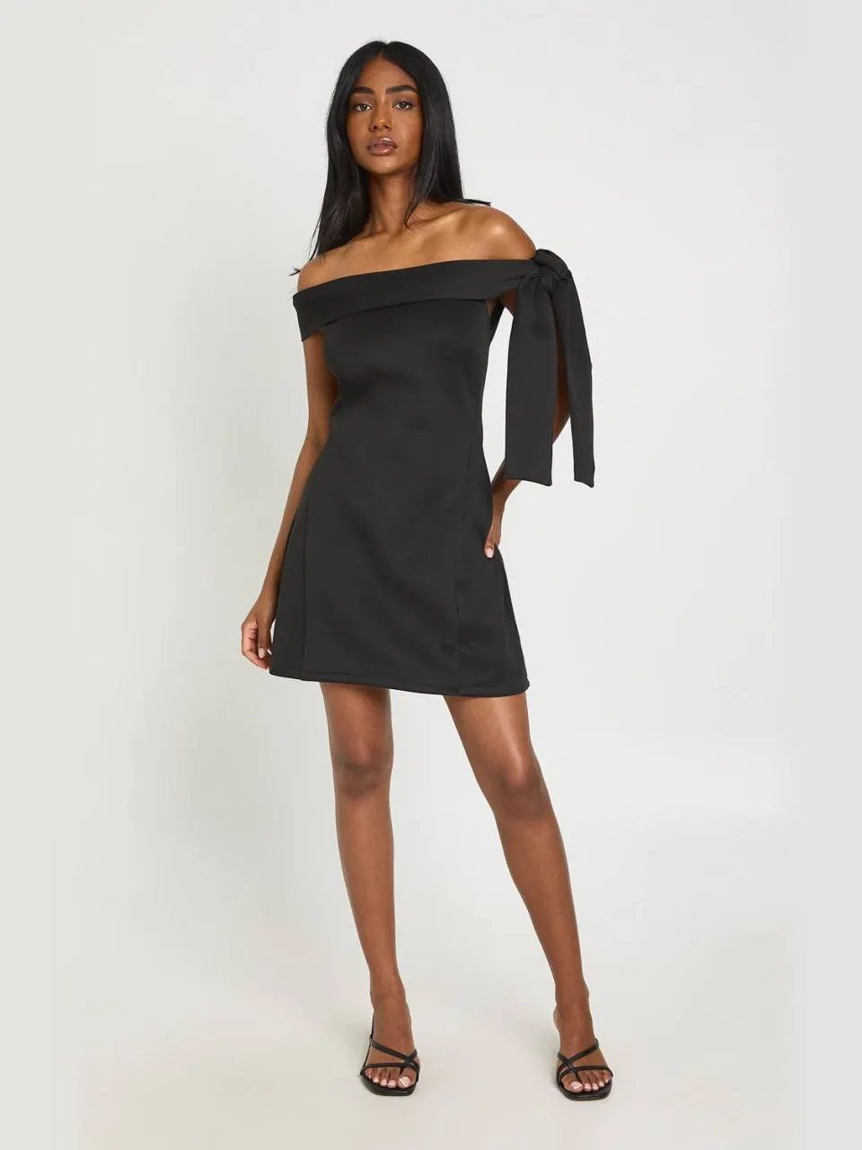 boohoo Dames Bardot Jurk Met Strikdetail Op De Schouder En Skater Model zwart, foto 3