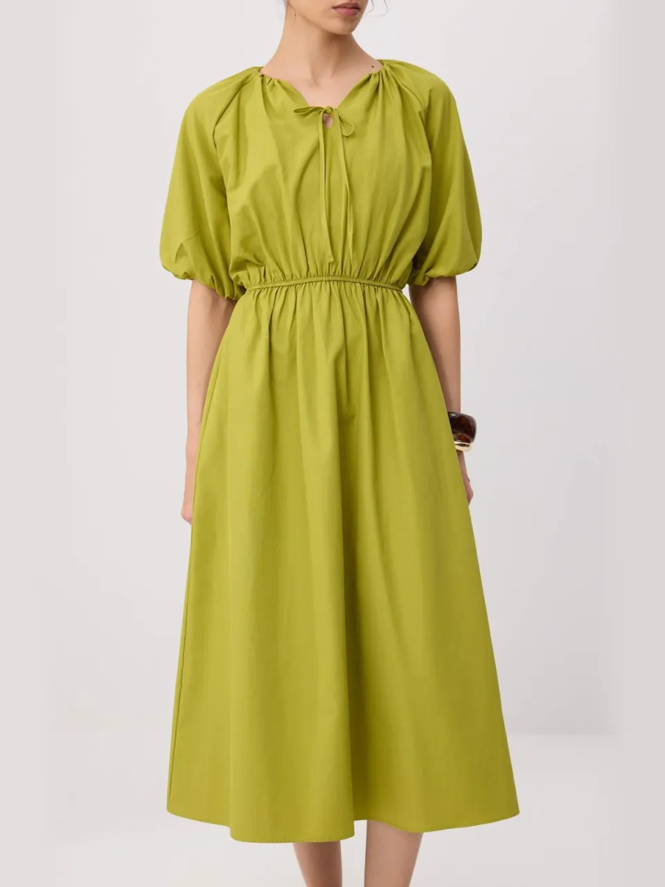 Trendyol TRENDYOLMİLLA Dames Groen Effen Midi Kort Skater Jurken, foto 2
