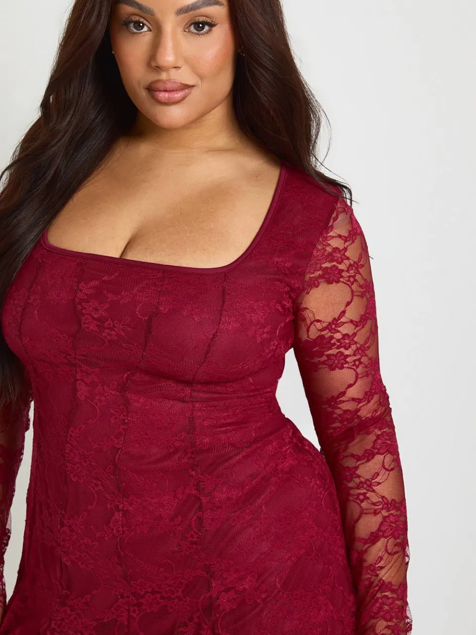 boohoo Dames Plus Kanten Godet Skater Mini Jurk bordeaux rood, foto 4