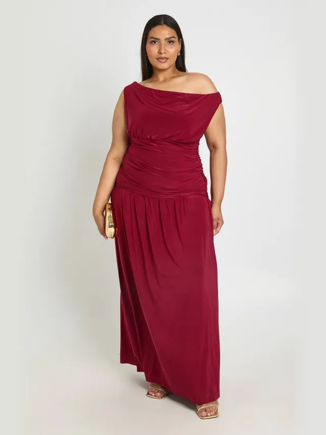 boohoo Dames Plus Gedrapeerde Maxi Jurk Met Ruches Bordeaux Rood
