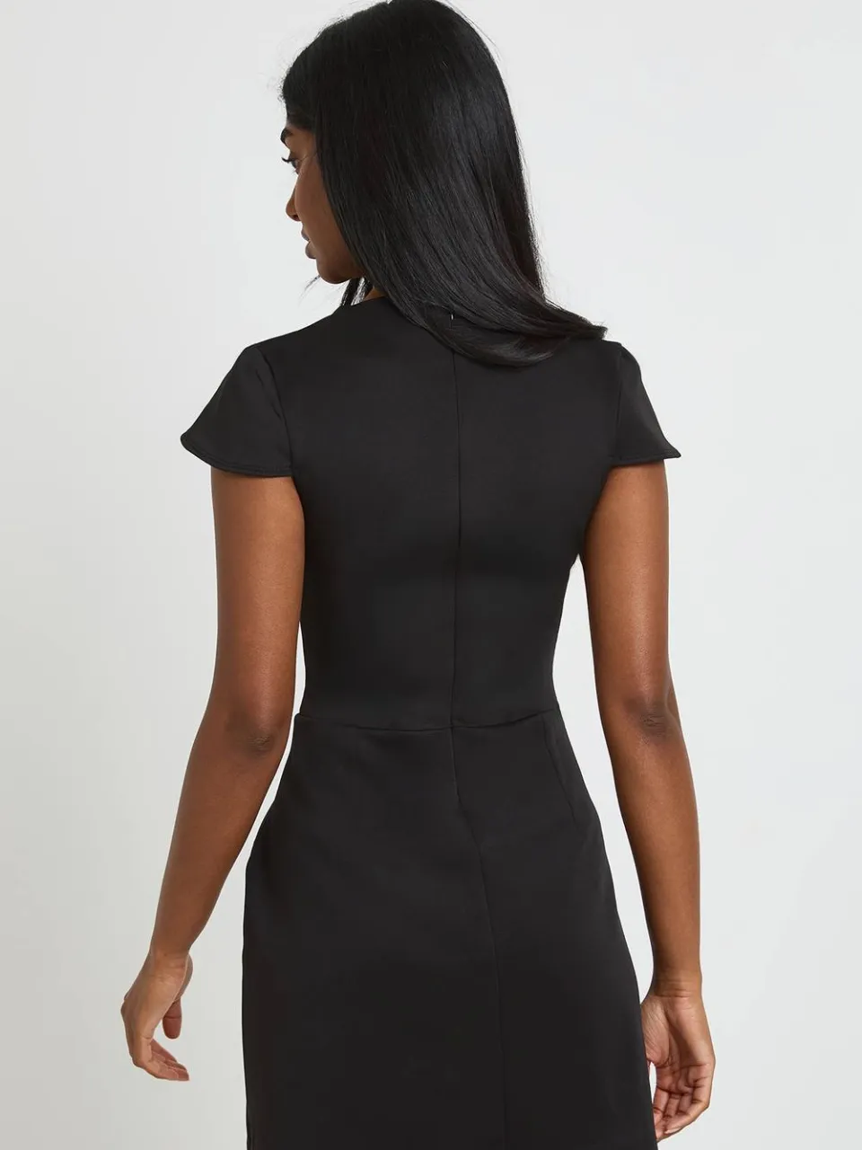 boohoo Dames Mini-jurk Met Diepe V-hals En Korte Mouwen zwart, foto 2