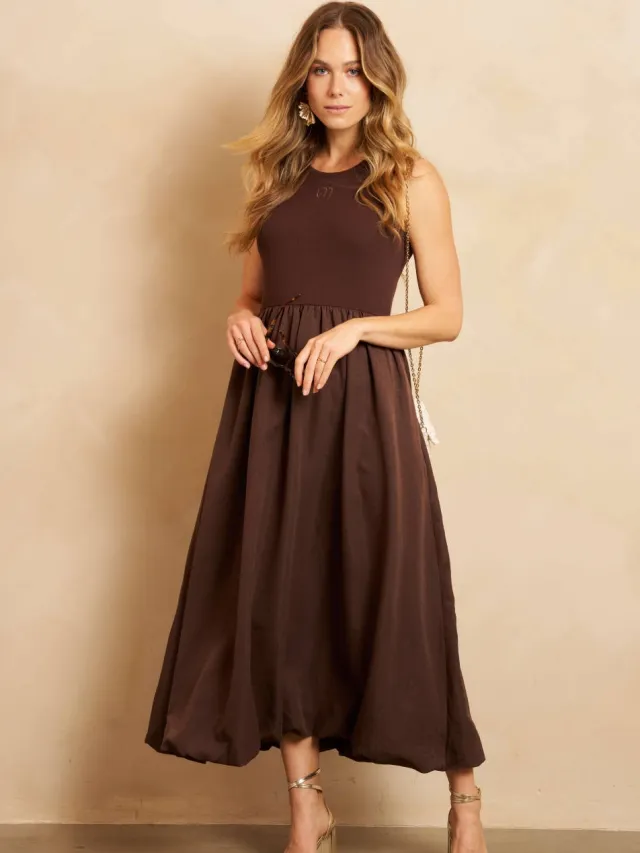 Lofty Manner viscose maxi a-lijn jurk met plooien en logo - bruin