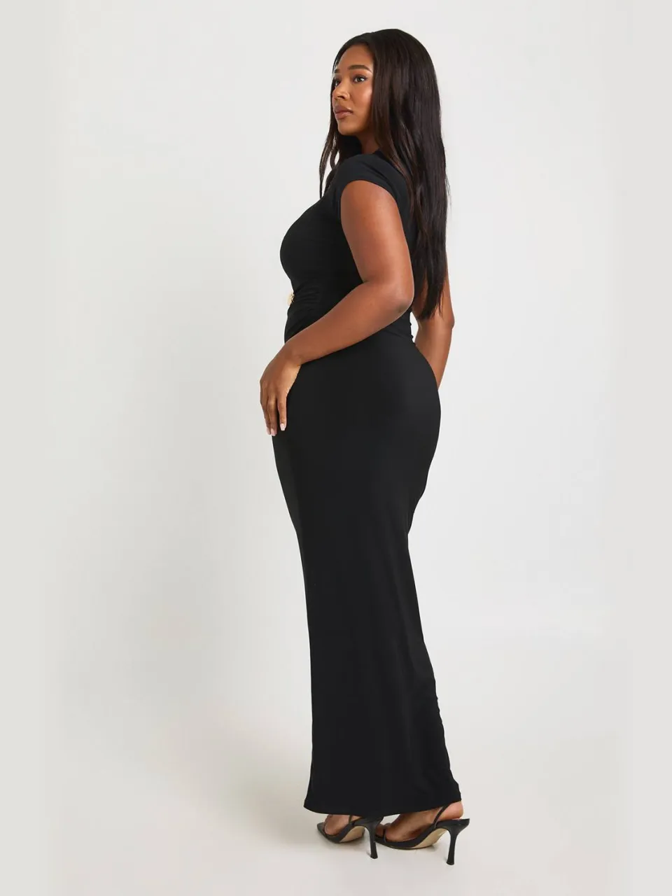 boohoo Dames Plus Gerimpelde Taille Trim Detail Korte Mouw Maxi Jurk zwart, foto 2