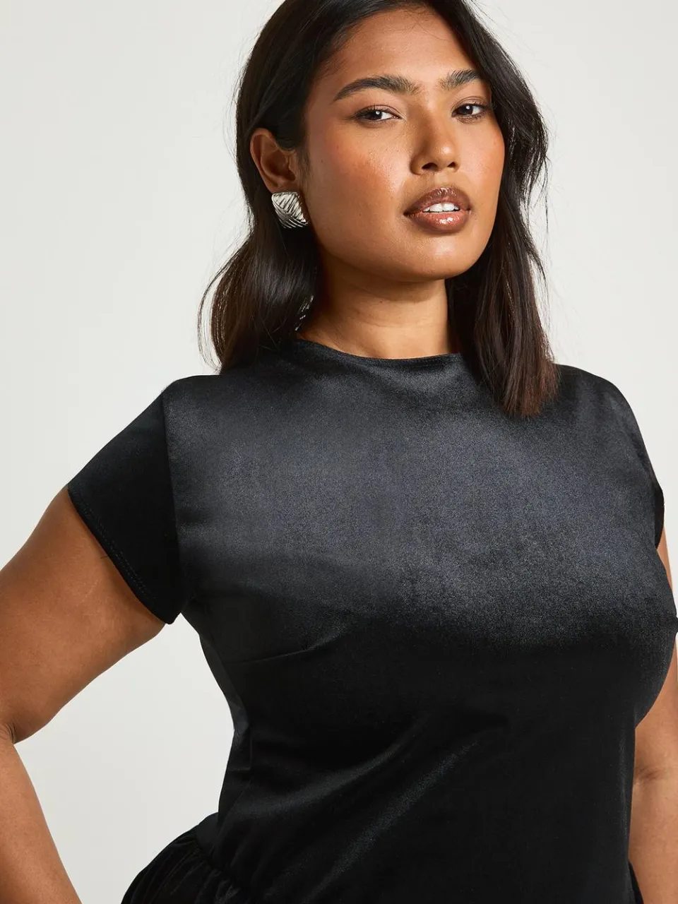 boohoo Dames Plus Fluwelen Hoge Hals Skater Jurken zwart, foto 4