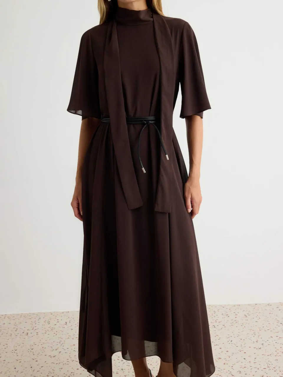 Trendyol TRENDYOLMİLLA Dames Bruin Abstract Midi Kort A-lijn Jurken, foto 2