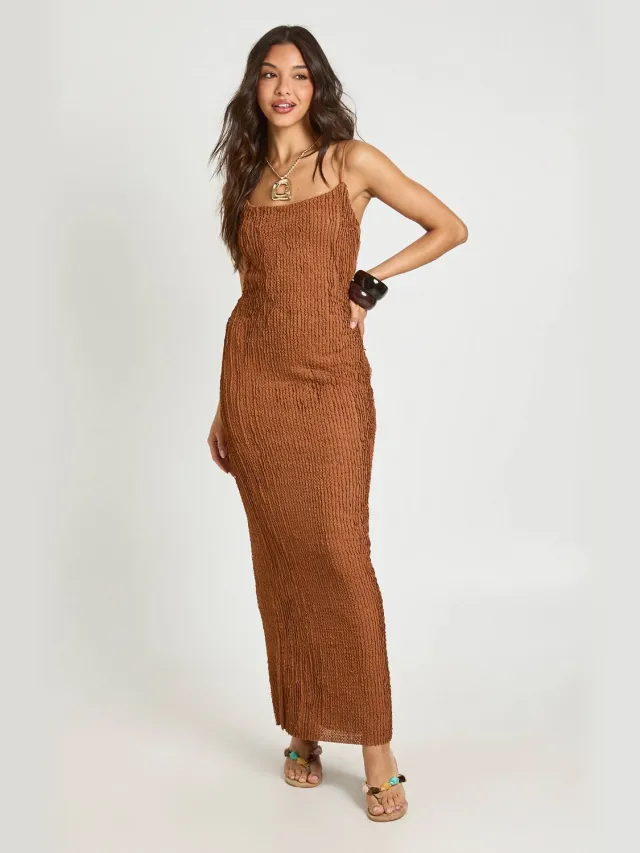 boohoo Dames Gestructureerde Gehaakte Bandjes Cami Maxi Jurk Chocoladebruin
