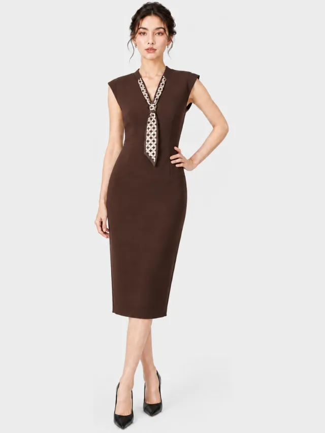 Elara Midikleid Braun
