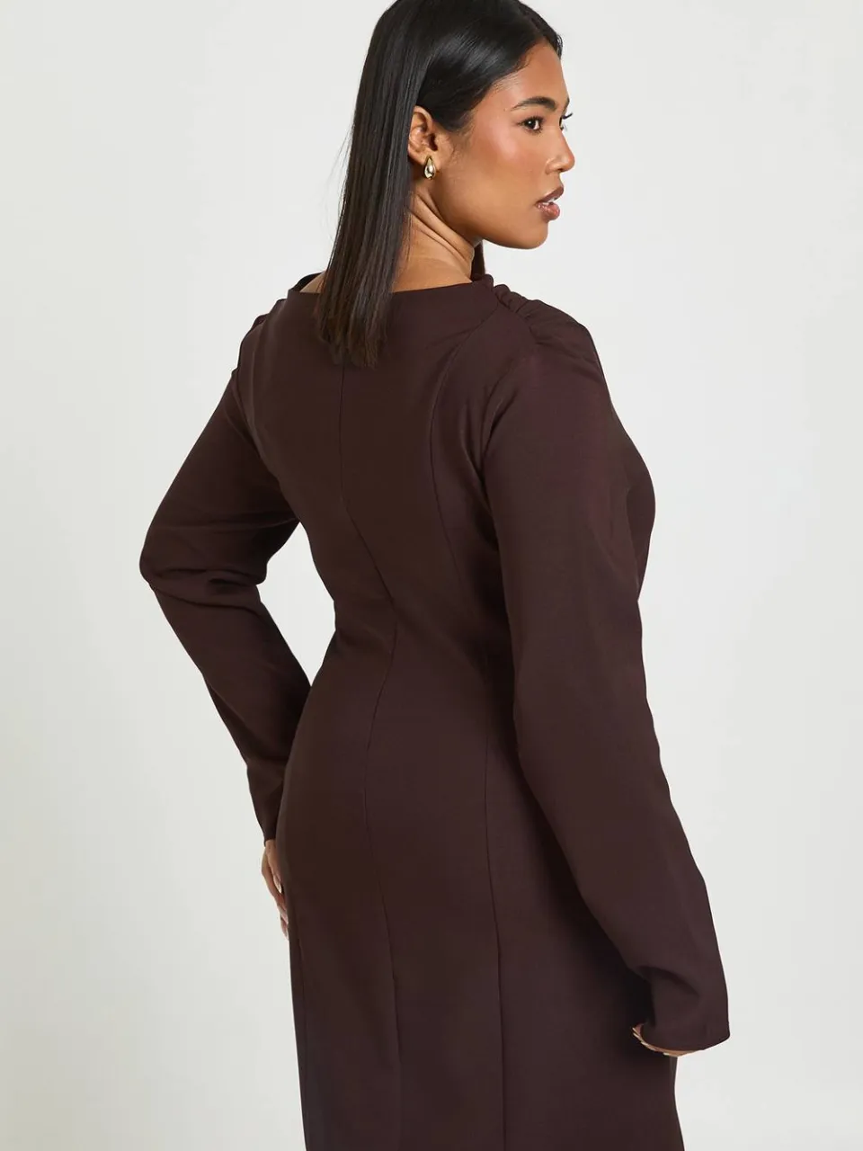 boohoo Dames Plus Mouw Geplooid Mini Jurk chocoladebruin, foto 3