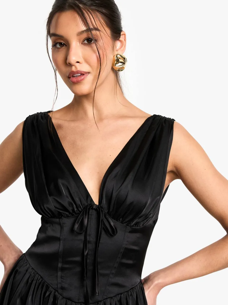 boohoo Dames Satijn Melkmagd Midaxi Jurk zwart, foto 2