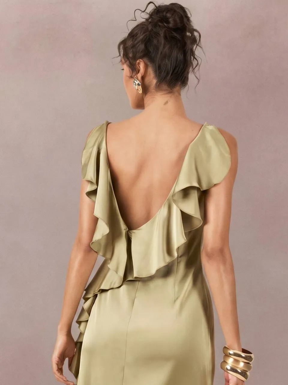 boohoo Dames Matte Satijnen Slip Jurk Met Ruches Op De Rug olijf, foto 4