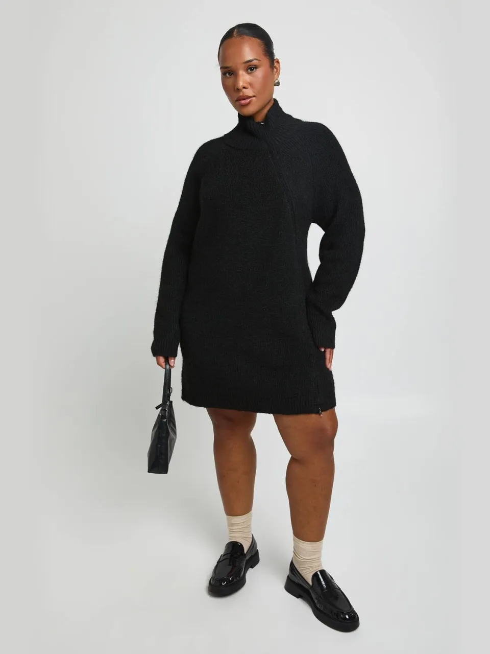 boohoo Dames Plus Gebreide Mini-jurk Met Hoge Kraag En Doorlopende Rits zwart, foto 2