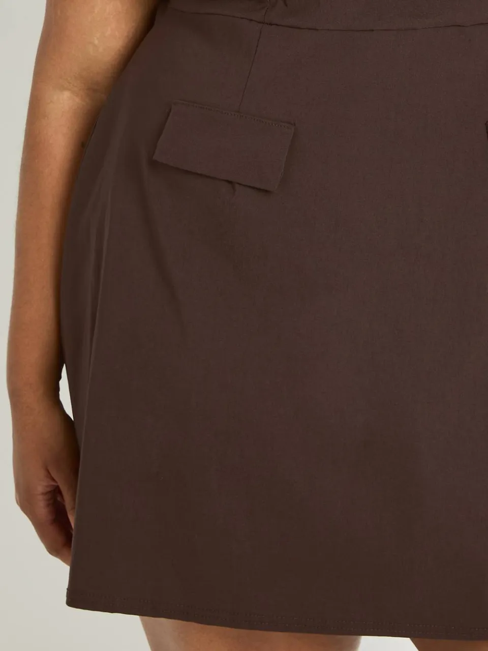 boohoo Dames Plus Jurk Met Korte Mouwen Van Bengaline In Skater-model chocoladebruin, foto 2
