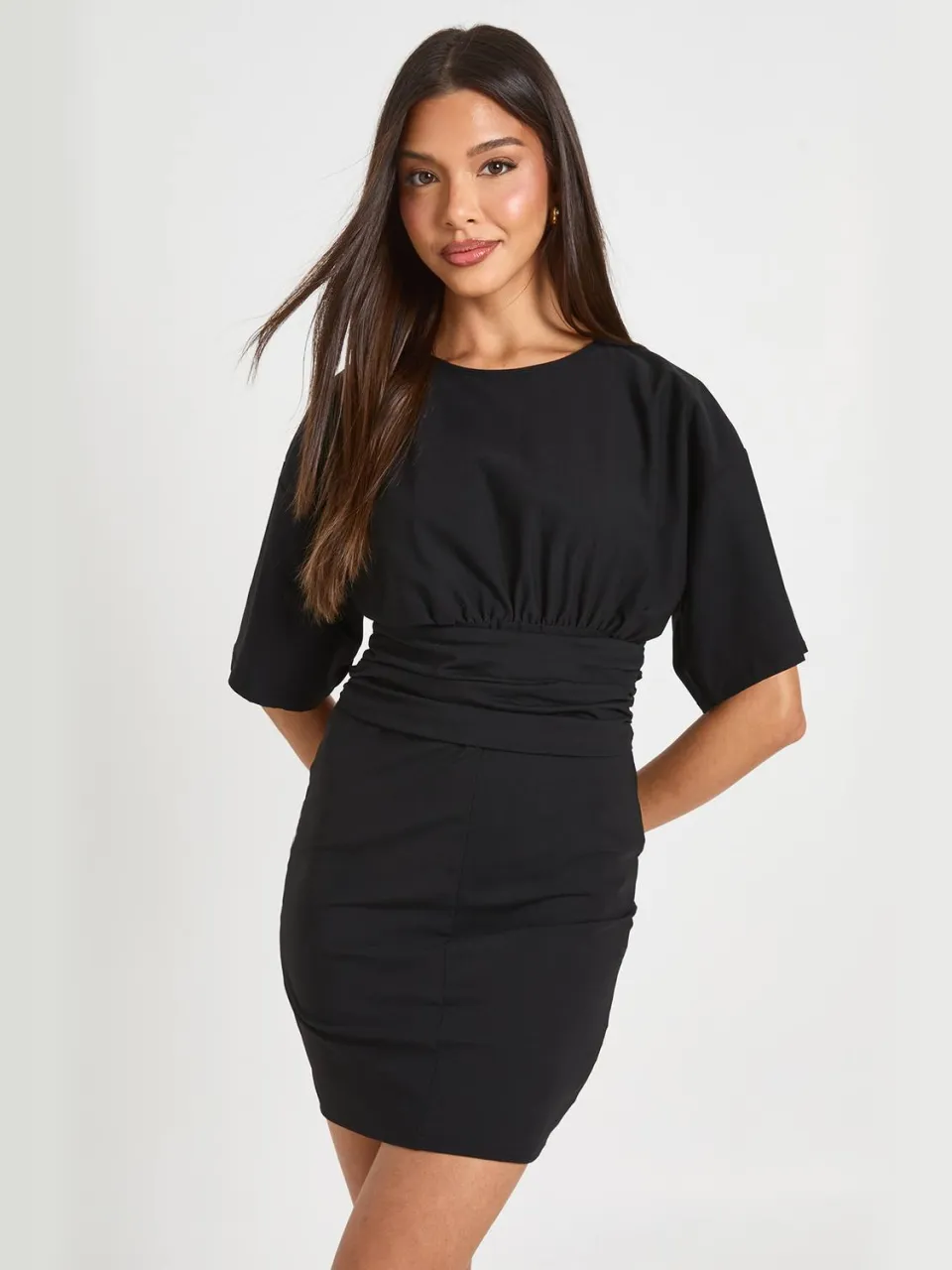 boohoo Dames Mini Jurk Met Kap Mouwtjes En Geplooid Detail In De Taille zwart, foto 2
