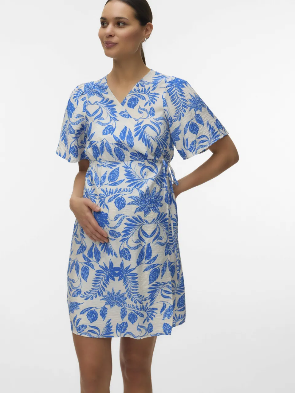 Vero Moda MATERNITY zwangerschaps wikkeljurk blauw/wit, foto 3