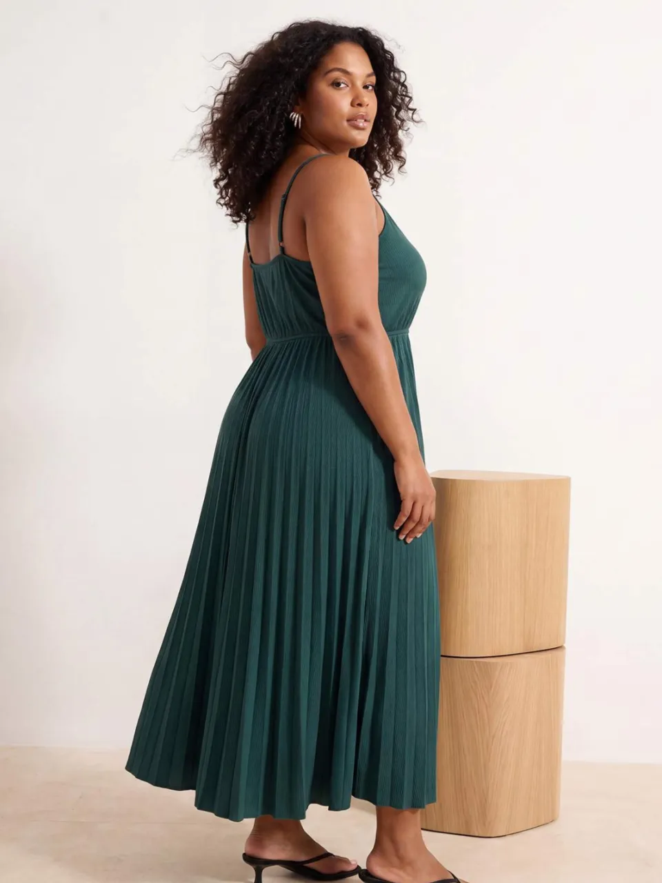 Trendyol Curve Dames Groen Effen Midi Mouwloos Casual A-lijn Grote maten Jurk, foto 2