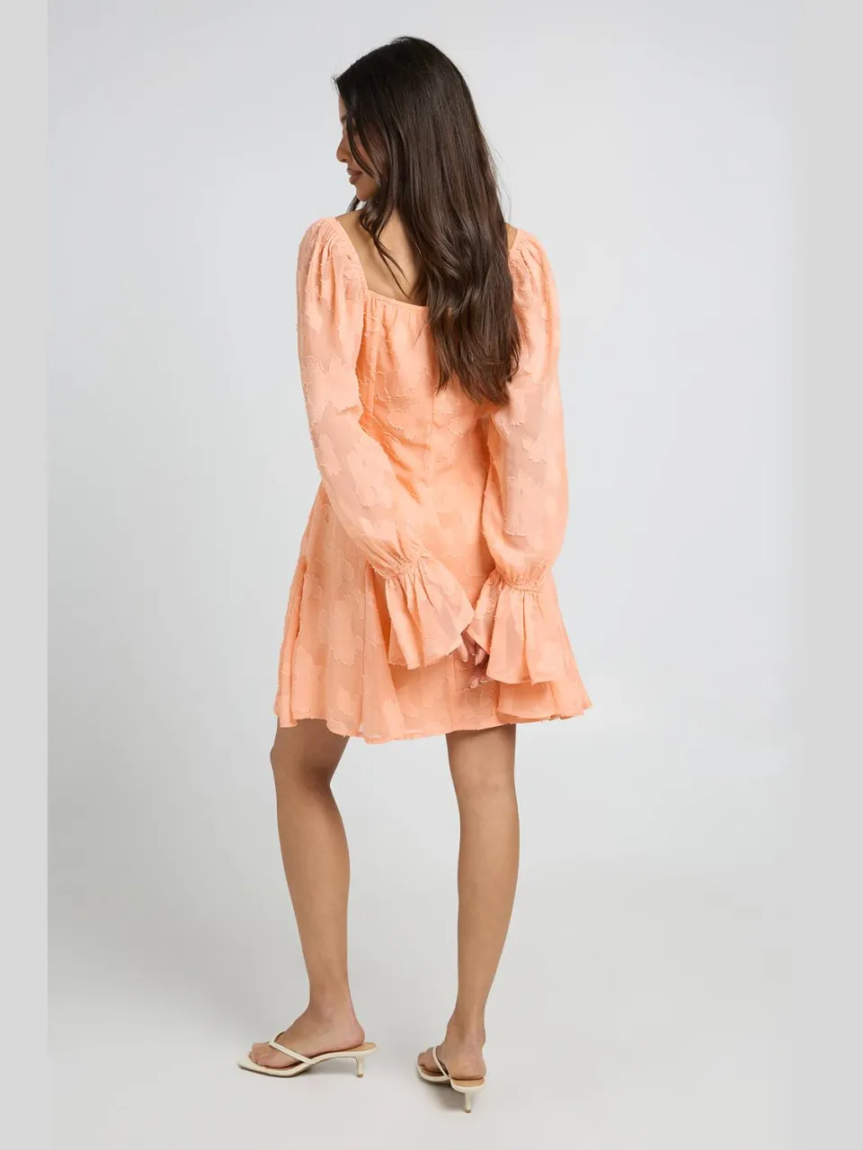boohoo Dames Burnout Bloemen Godet Zoom Mini Jurk perzik, foto 2
