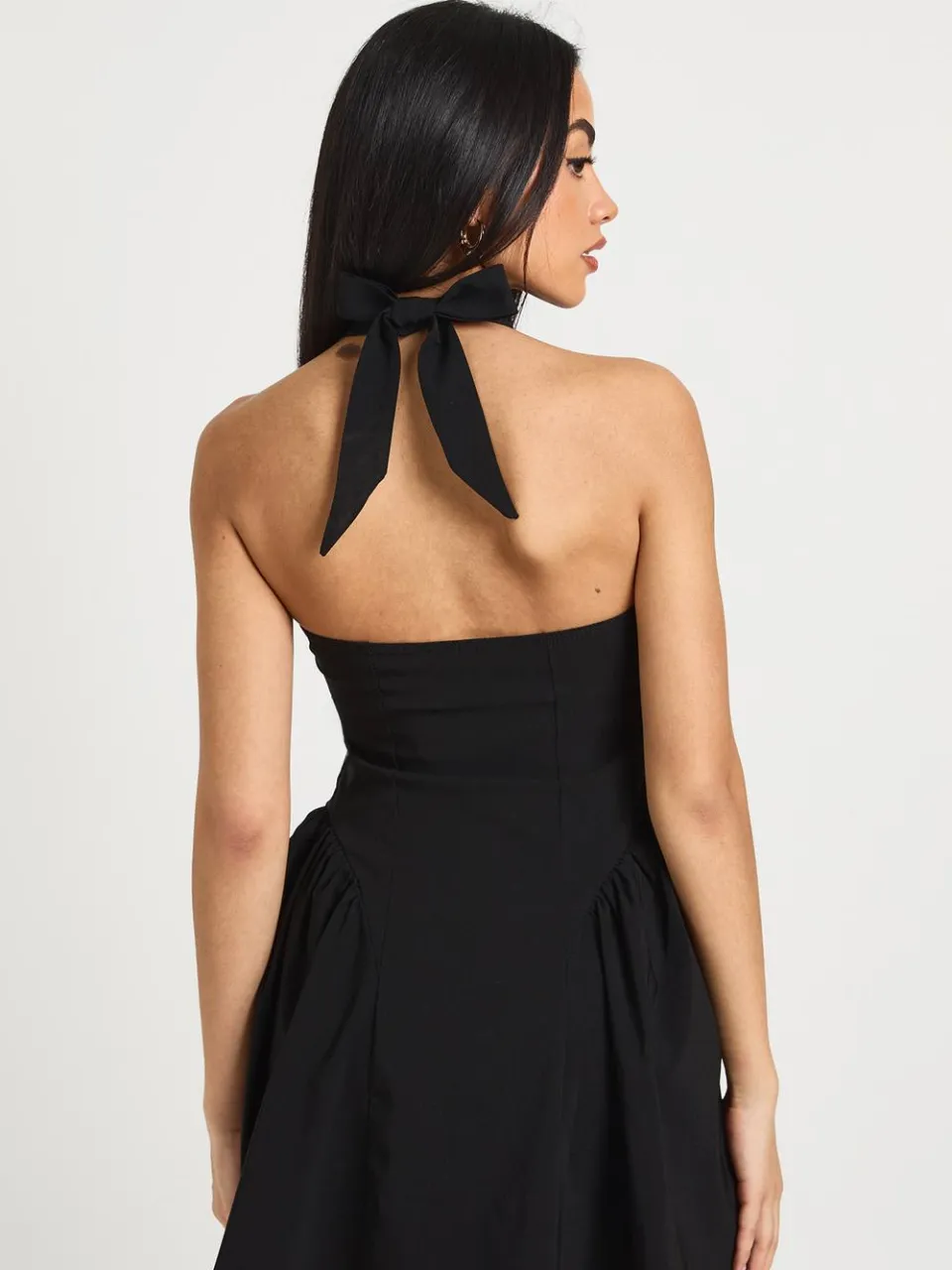 boohoo Dames Halterneck Wijde Rok Mini Jurk zwart, foto 3