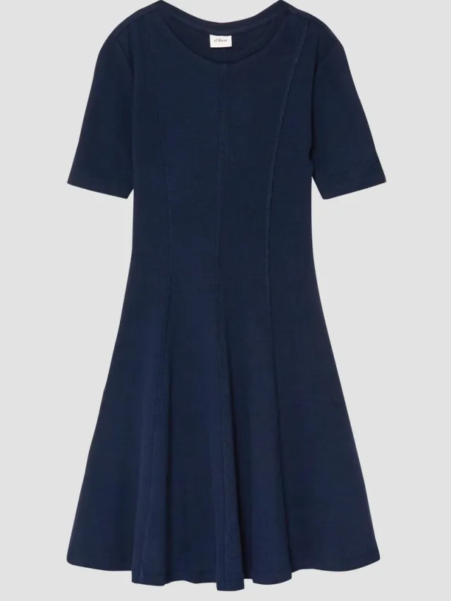 S.Oliver female - Uitlopende jurk van elastische geribde stof navy