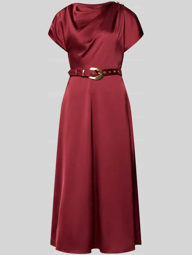 Forever New Cocktailjurk met draperingen en riem model 'Kylee' Bordeaux