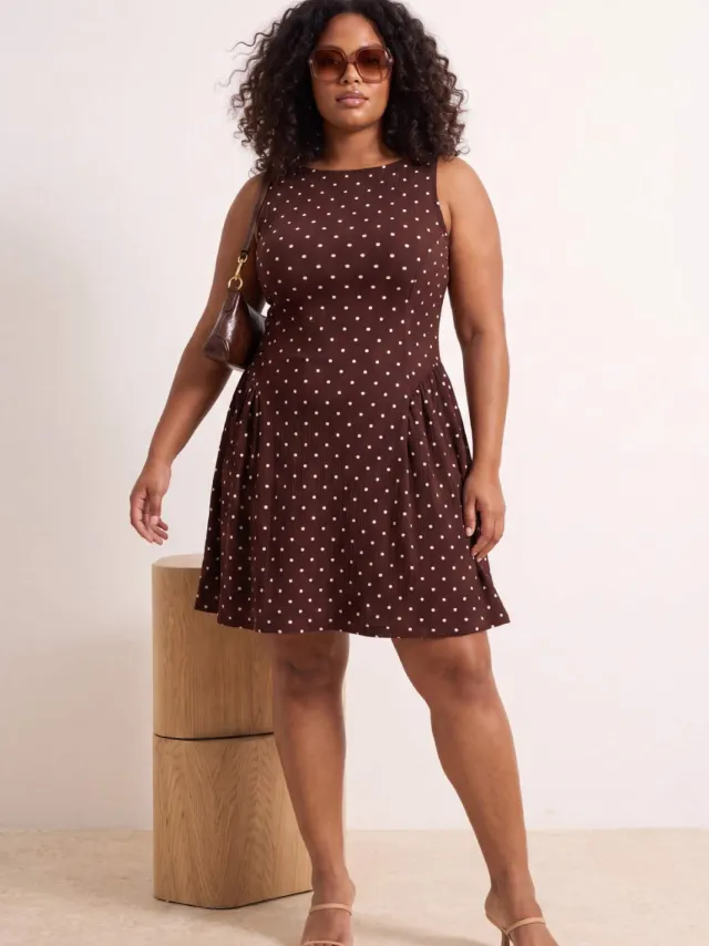 Trendyol Curve Dames Bruin Stippen Kort / Mini Mouwloos Casual A-lijn Grote maten Jurk