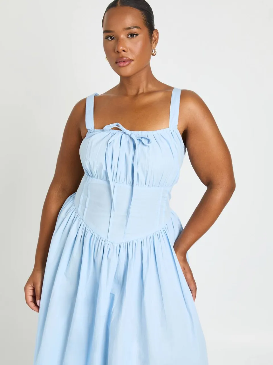 boohoo Dames Plus Maxi Skater Jurk Met Gestructureerd Lijfje Detail En Strikje Vooraan babyblauw, foto 4