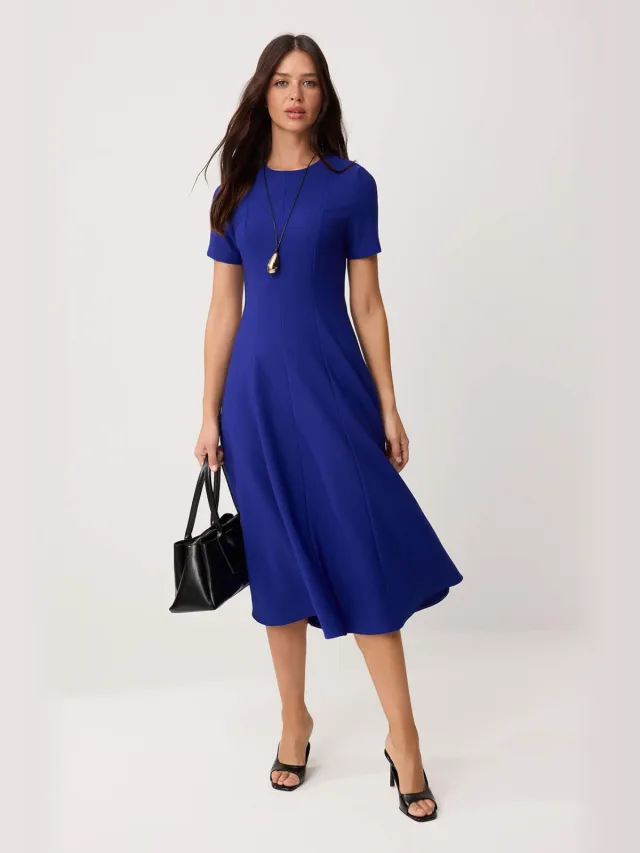 Trendyol TRENDYOLMİLLA Dames Blauw Effen Midi Kort Casual Skater Jurken Kobaltblauw