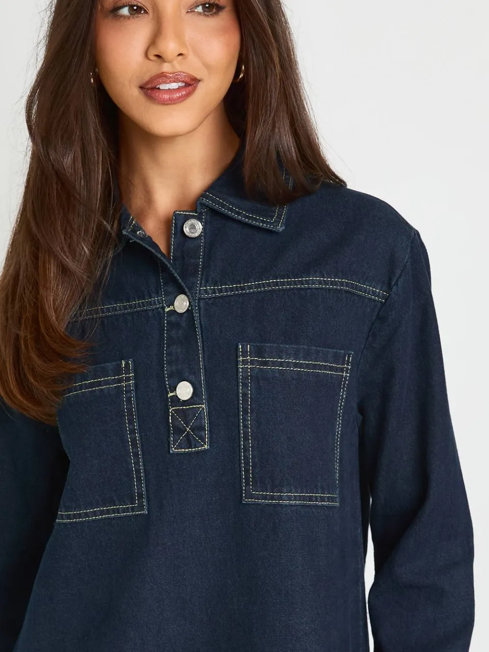 boohoo Dames Denim Jurk Met Verlaagde Zoom, foto 2