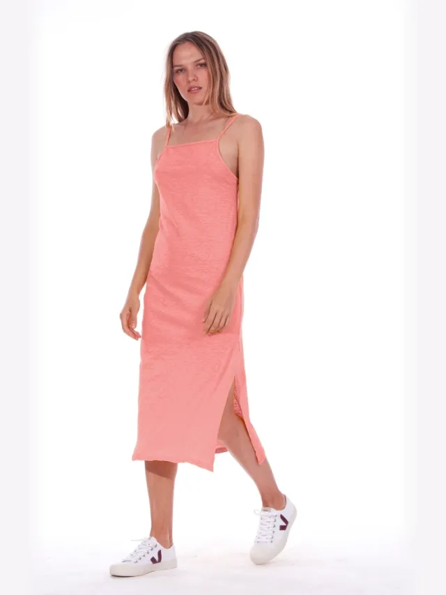 RAVENS VIEW IBIZA dames vegan Jurk Farah Coral Clay Lichtroze