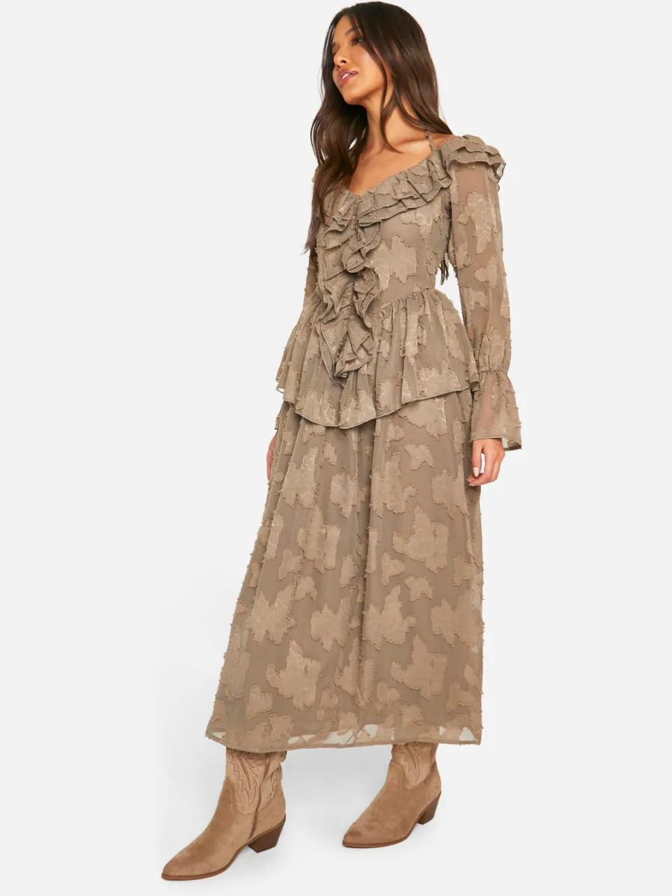 boohoo Dames Textured Ruffle Front Midaxi-jurk neutral, foto 2
