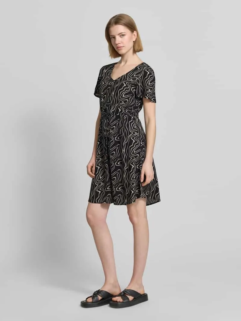 Vero Moda Getailleerde vrijetijdsjurk van pure viscose model 'EASY JOY' zwart, foto 3