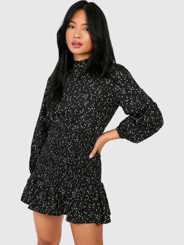 boohoo Dames Petite Spot Jurk met hoge hals, gerimpeld en met ruches Zwart