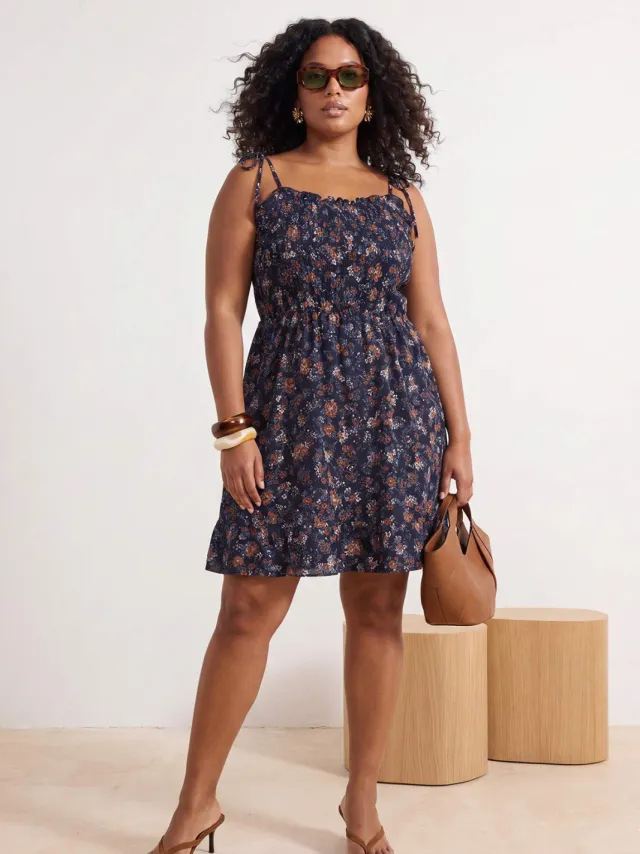 Trendyol Curve Dames Donkerblauw Bloemen Kort / Mini Mouwloos A-lijn Grote maten Jurk Marineblauw/Blauw