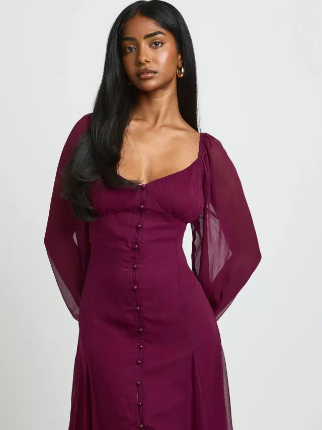 boohoo Dames Getextureerde Chiffon Godet Zoom Midi-jurk Kersen