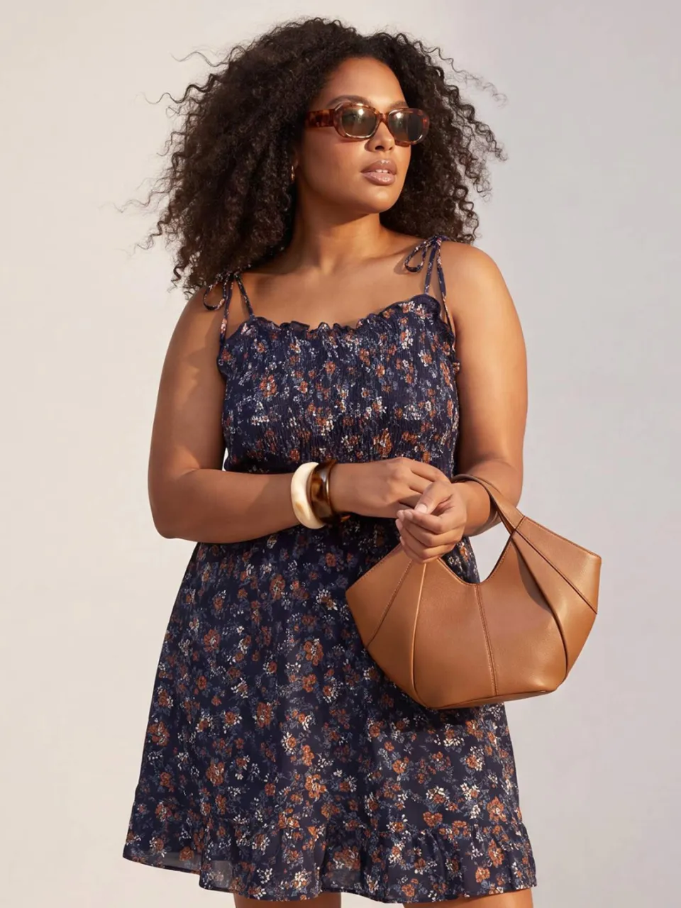 Trendyol Curve Dames Donkerblauw Bloemen Kort / Mini Mouwloos A-lijn Grote maten Jurk marineblauw/blauw, foto 2