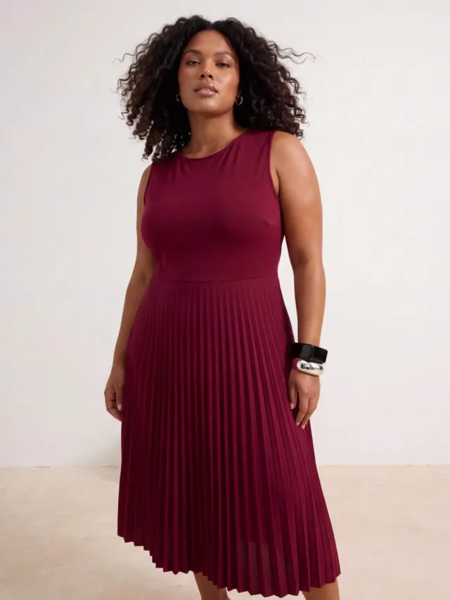 Trendyol Curve Dames Bordeaux Effen Midi Mouwloos Casual A-lijn Grote maten Jurk Bordeauxrood