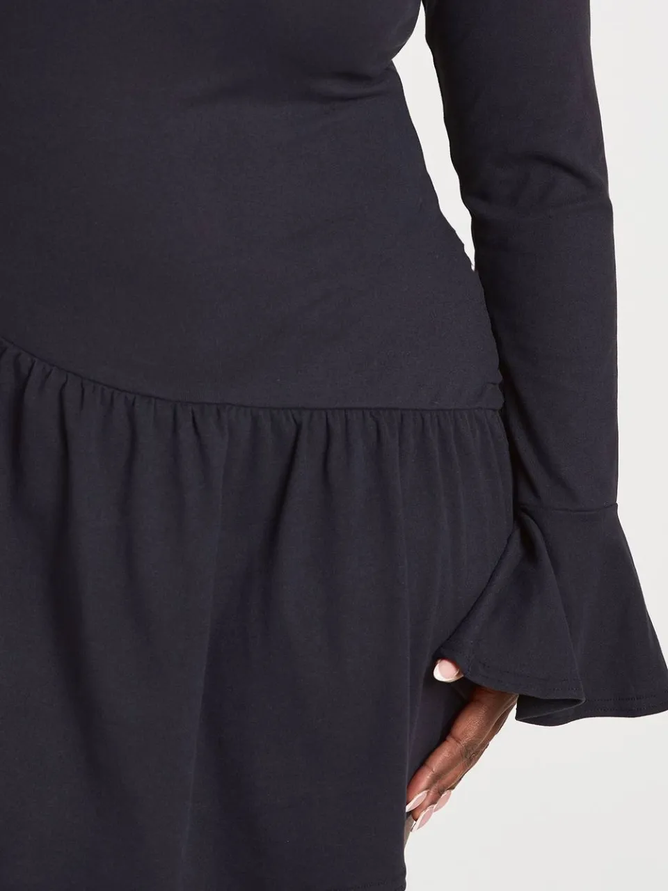 boohoo Dames Plus superzachte uitlopende mouw drop-hem skaterjurk zwart, foto 4