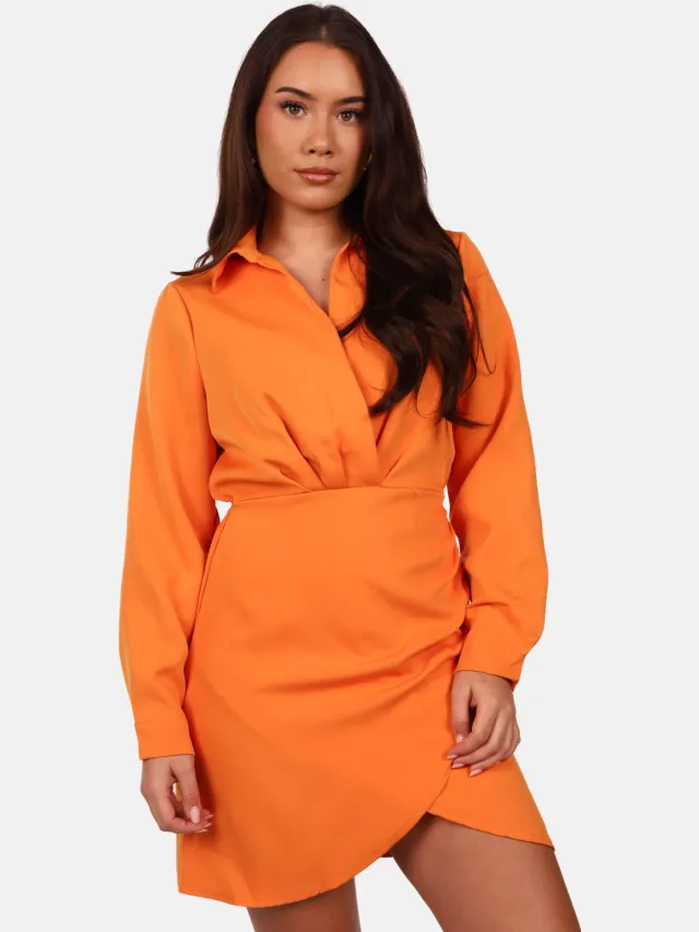 Getdrezzed Jurk met kraag en geplooide taille oranje