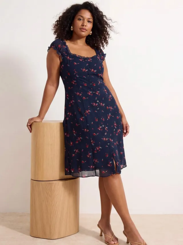 Trendyol Curve Dames Donkerblauw Bloemen Midi Kort Casual A-lijn Grote maten Jurk Marineblauw/Blauw
