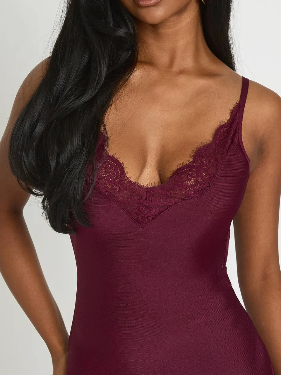 boohoo Dames Premium Bandage Mini Jurk Met Kanten Rand fig, foto 4